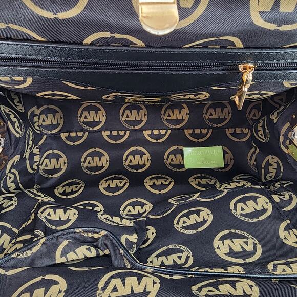 Ameri Mode Black Faux Fur & Glitter Convertible Purse Women’s One Size - Picture 10 of 15